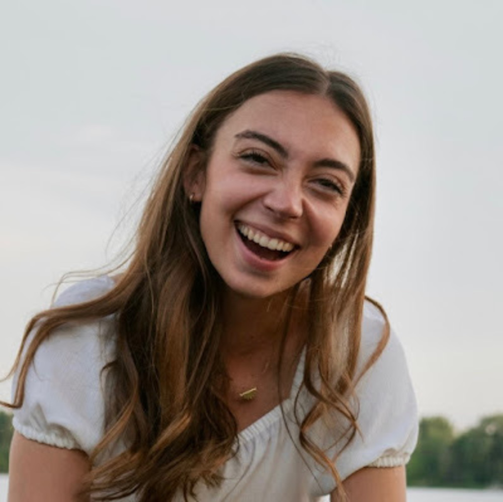 Meet your Posher, Amy